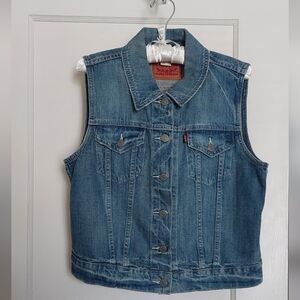 Levis Red Tab Denim Vest